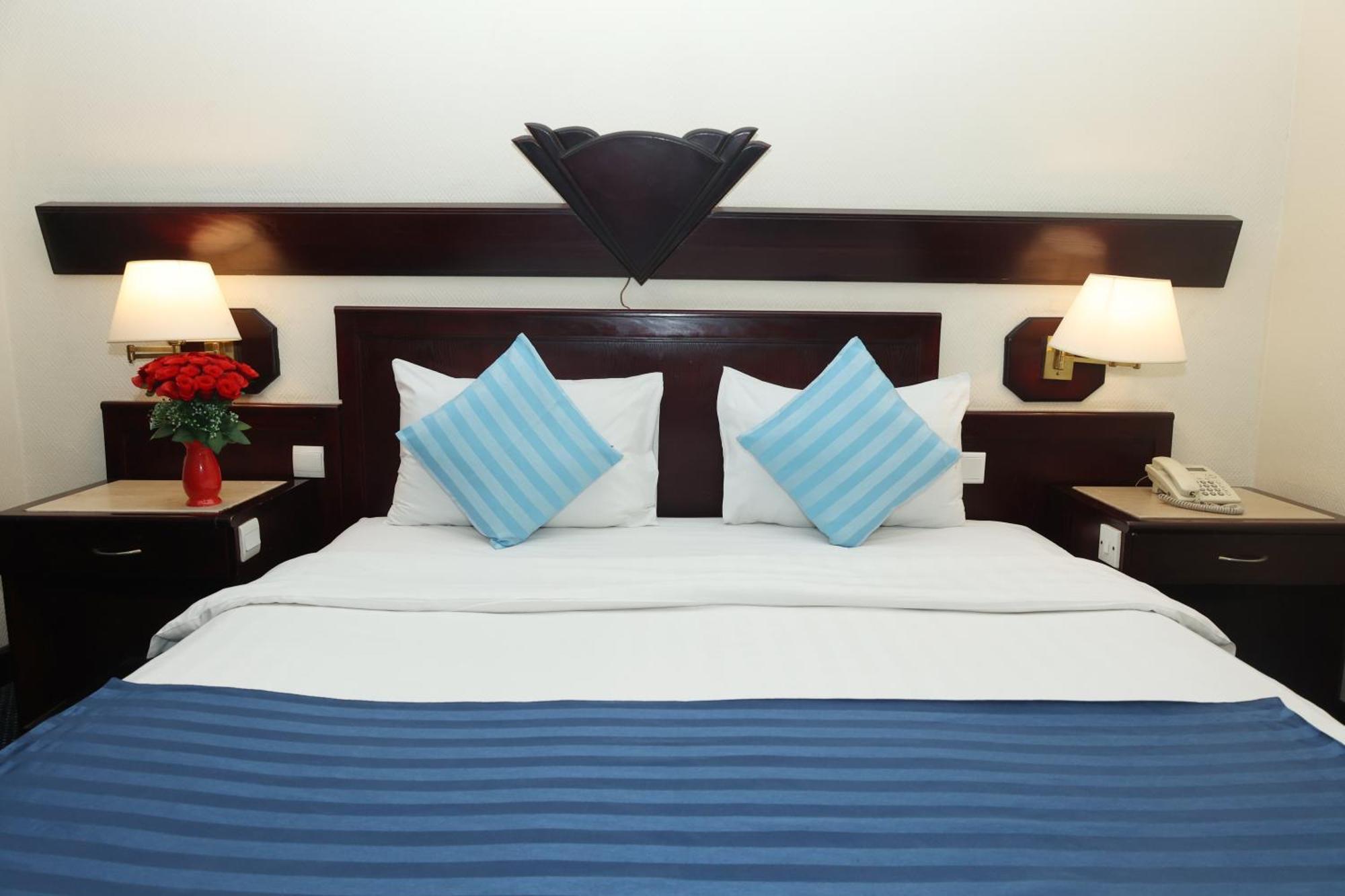 Claridge Hotel Dubai Exterior photo